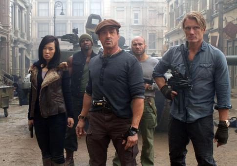 1b7d9 yu nan sylvester stallone dolph lundgren terry crew randy couture the expendables 2